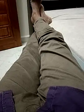 Snapshot of You_are__mine_ chatting on 21, 12, 2024 You are mine online show from 21, 12, 2024