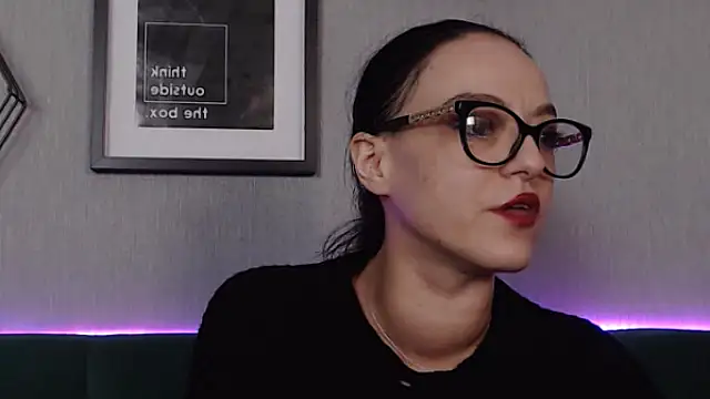 Snapshot of IzabelllNoir chatting on 27, 1, 2025 IzabelllNoir online show from 27, 1, 2025