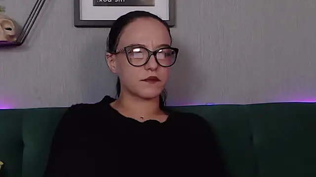 Snapshot of IzabelllNoir chatting on 1, 2, 2025 IzabelllNoir online show from 1, 2, 2025