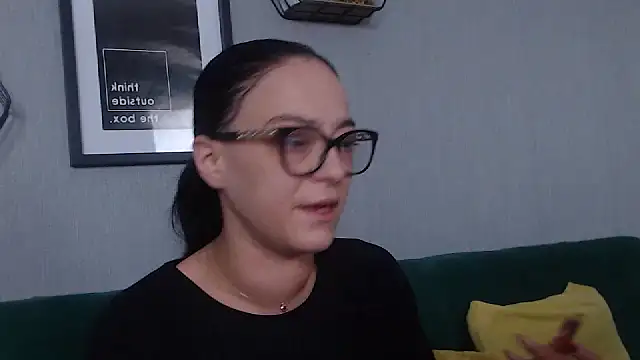 Snapshot of IzabelllNoir chatting on 16, 2, 2025 IzabelllNoir online show from 16, 2, 2025