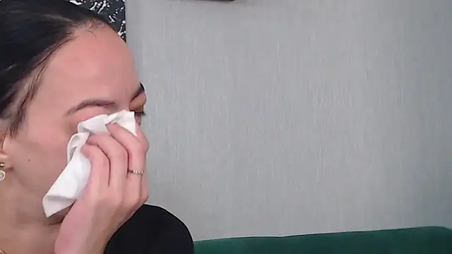 Snapshot of IzabelllNoir chatting on 12, 10, 2025 IzabelllNoir online show from 12, 10, 2025