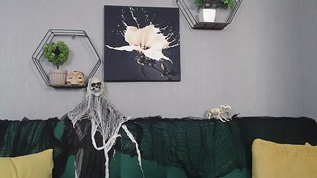 Snapshot of IzabelllNoir chatting on 14, 10, 2025 IzabelllNoir online show from 14, 10, 2025