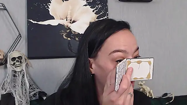 Snapshot of IzabelllNoir chatting on 15, 10, 2025 IzabelllNoir online show from 15, 10, 2025