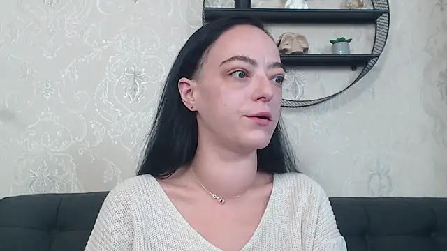 Snapshot of IzabelllNoir chatting on 17, 11, 2025 IzabelllNoir online show from 17, 11, 2025