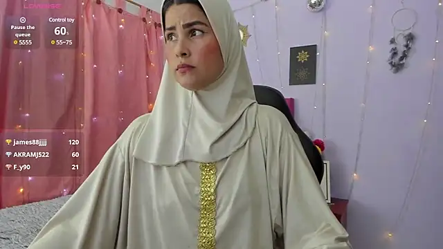 AishaAmin  online show from 4, 1, 2025