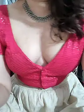 Snapshot of Brown_Maxi chatting on 2, 3, 2025 Brown Maxi online show from 2, 3, 2025