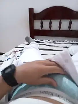 Snapshot of maikinhopL chatting on 29, 1, 2025 maikinhopL online show from 29, 1, 2025