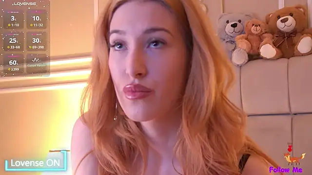 Snapshot of SerenaBennet chatting on 22, 1, 2025 SerenaBennet online show from 22, 1, 2025
