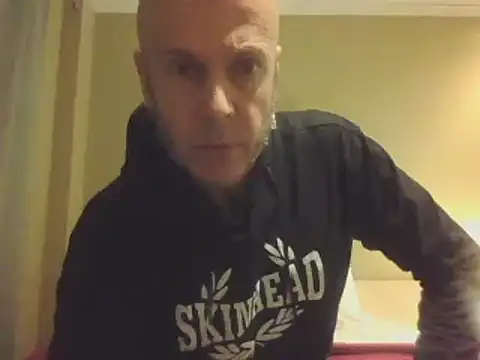 Snapshot of SHARPSkinhead chatting on 27, 2, 2025 SHARPSkinhead online show from 27, 2, 2025