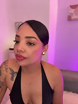 Snapshot of Sara_LipsX chatting on 25, 2, 2026 Sara LipsX online show from 25, 2, 2026