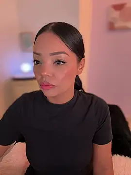 Snapshot of Sara_LipsX chatting on 1, 3, 2026 Sara LipsX online show from 1, 3, 2026