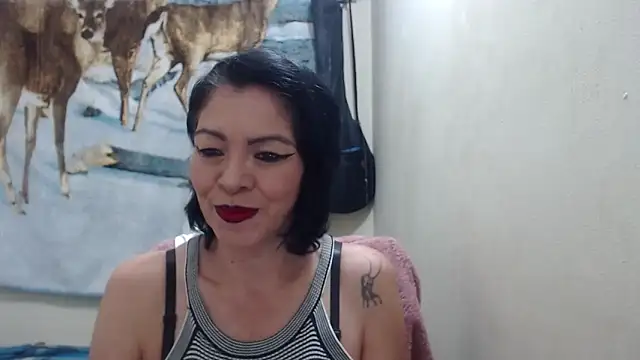 electra-mommy online show from 5, 3, 2025