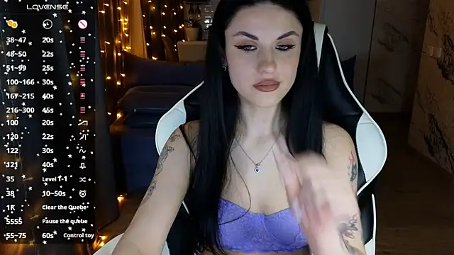 Mary   Moore online show from 17, 1, 2025