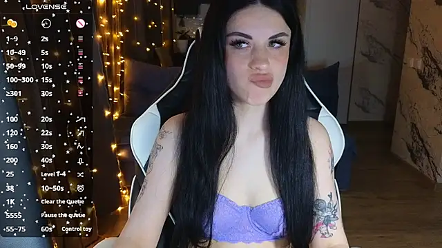 Mary   Moore online show from 7, 3, 2025