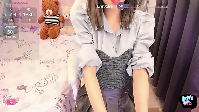 Yuka Chan online show from 21, 2, 2025