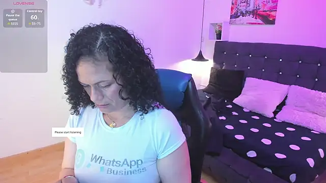 Aliciia cute1 online show from 3, 12, 2025