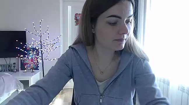  JustmeHere  online show from 4, 1, 2025