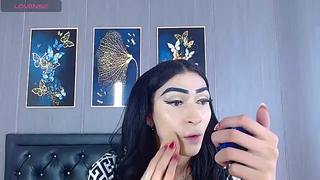 Snapshot of Evelynn_sex_ chatting on 23, 1, 2025 Evelynn sex online show from 23, 1, 2025
