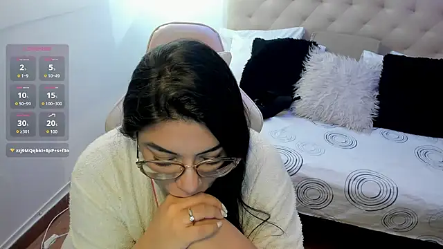 Snapshot of Daring__natasha_ chatting on 12, 12, 2024 Daring natasha online show from 12, 12, 2024