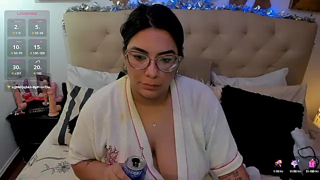 Snapshot of Daring__natasha_ chatting on 14, 12, 2024 Daring natasha online show from 14, 12, 2024