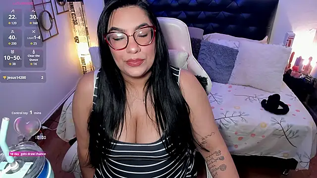 Snapshot of Daring__natasha_ chatting on 4, 10, 2025 Daring natasha online show from 4, 10, 2025