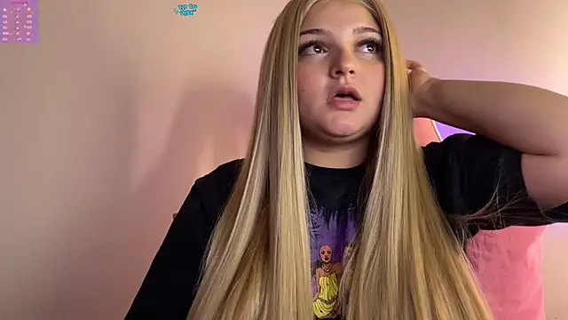 SweetPaige  online show from 18, 12, 2024