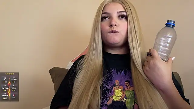 SweetPaige  online show from 16, 1, 2025