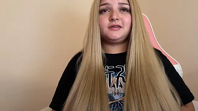 SweetPaige  online show from 21, 1, 2025