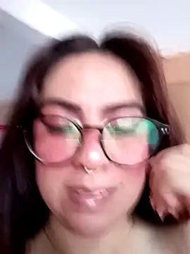 Snapshot of Celestte22 chatting on 5, 4, 2026 Celestte22 online show from 5, 4, 2026