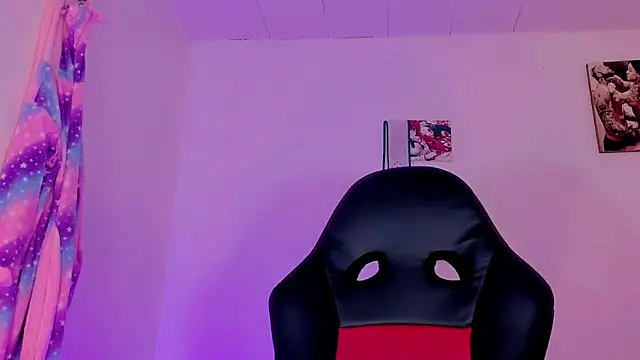 naomy  xx online show from 31, 10, 2025