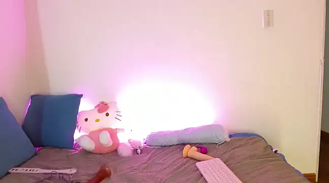 kittycatw online show from 2, 12, 2024
