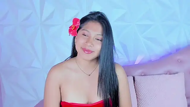 Snapshot of LinnaGardenia chatting on 6, 12, 2024 LinnaGardenia online show from 6, 12, 2024