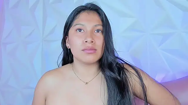 Snapshot of LinnaGardenia chatting on 8, 12, 2024 LinnaGardenia online show from 8, 12, 2024