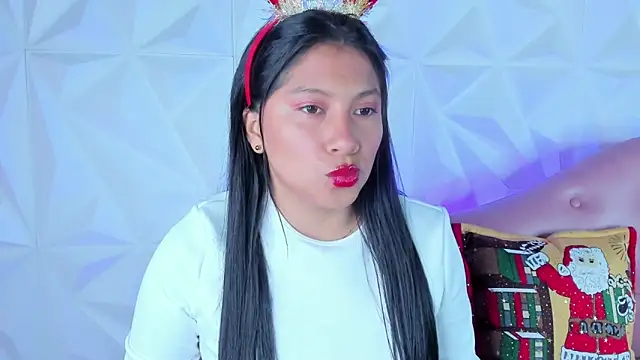 Snapshot of LinnaGardenia chatting on 11, 12, 2024 LinnaGardenia online show from 11, 12, 2024