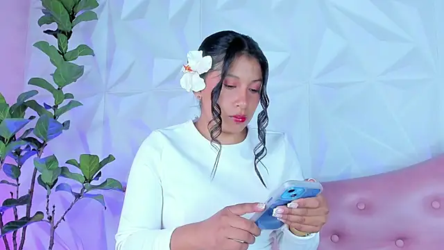 Snapshot of LinnaGardenia chatting on 21, 1, 2025 LinnaGardenia online show from 21, 1, 2025