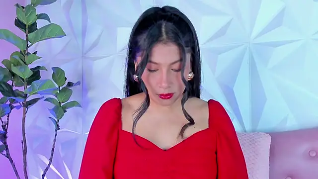 Snapshot of LinnaGardenia chatting on 1, 2, 2025 LinnaGardenia online show from 1, 2, 2025