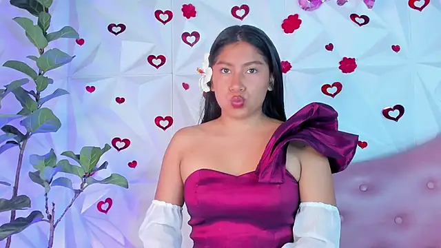 Snapshot of LinnaGardenia chatting on 21, 2, 2025 LinnaGardenia online show from 21, 2, 2025