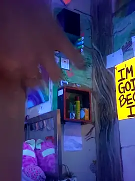 Snapshot of Cloud_Master9 chatting on 25, 11, 2025 Cloud Master9 online show from 25, 11, 2025