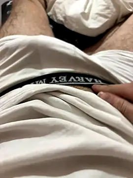 Snapshot of mertkaan27 chatting on 23, 11, 2025 mertkaan27 online show from 23, 11, 2025