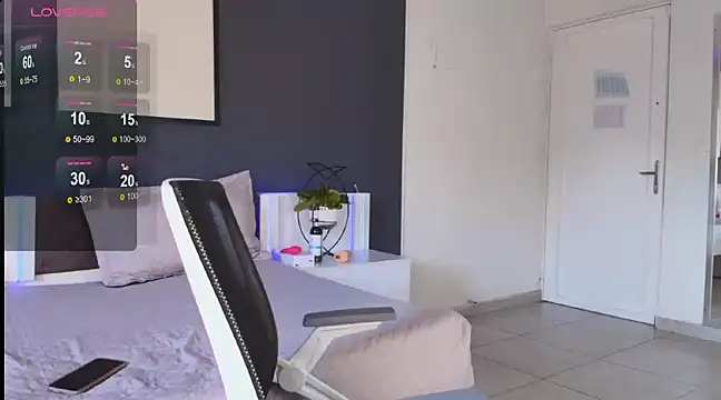 Leyli Doll online show from 21, 2, 2025