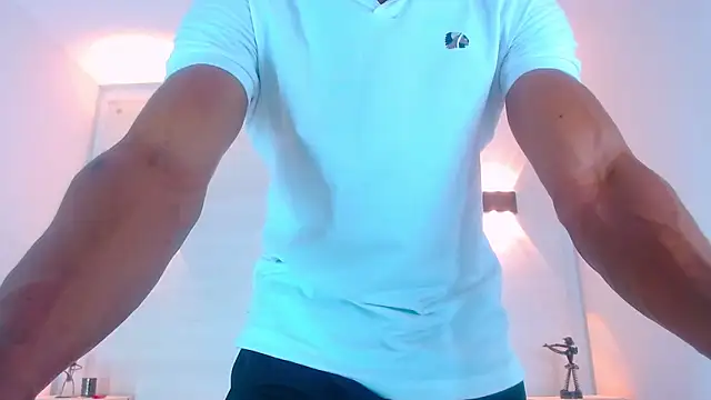eric latino online show from 25, 1, 2025