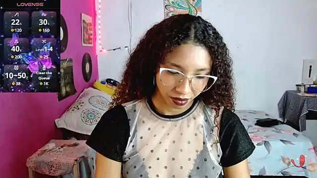 Snapshot of sensitive_brunette chatting on 18, 2, 2025 sensitive brunette online show from 18, 2, 2025