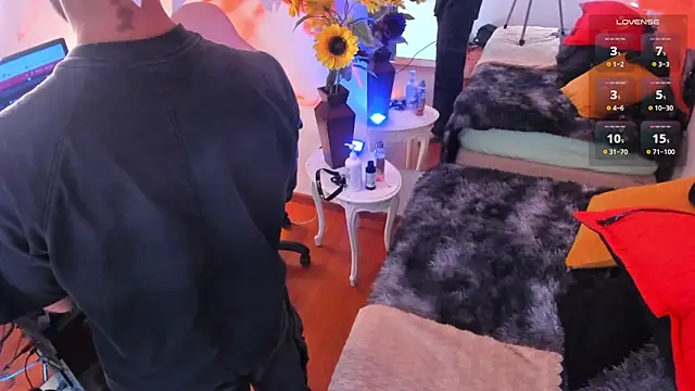 Tom cooper  online show from 26, 10, 2025