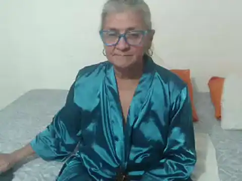 candy mature  online show from 14, 1, 2025