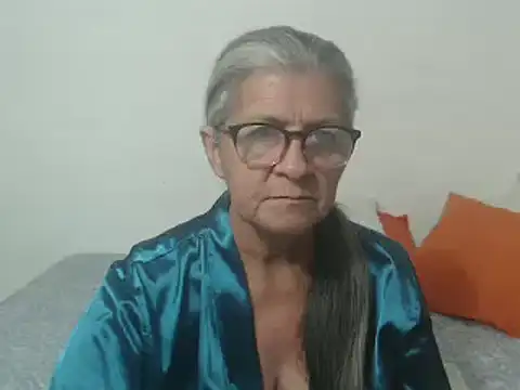 candy mature  online show from 14, 1, 2025