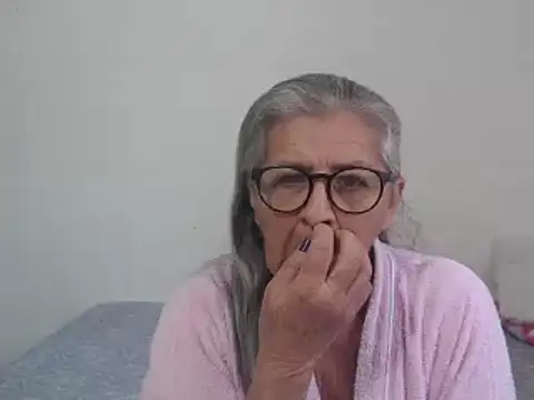 candy mature  online show from 15, 1, 2025