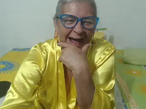 candy mature  online show from 24, 1, 2025