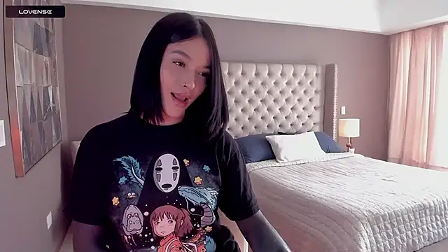 Snapshot of vangie_ chatting on 23, 11, 2025 vangie online show from 23, 11, 2025