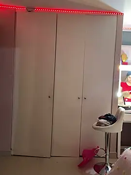 Snapshot of DarianaGuzz chatting on 3, 3, 2025 DarianaGuzz online show from 3, 3, 2025