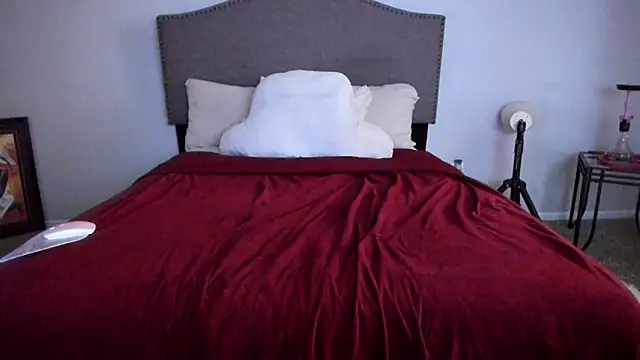 Snapshot of yiauana chatting on 13, 10, 2025 yiauana online show from 13, 10, 2025